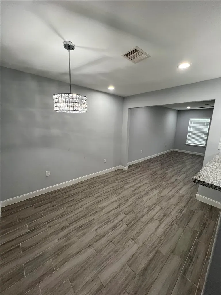 6501 Osprey Drive #A+B Houston, TX 77048