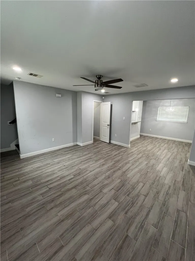 6501 Osprey Drive #A+B Houston, TX 77048