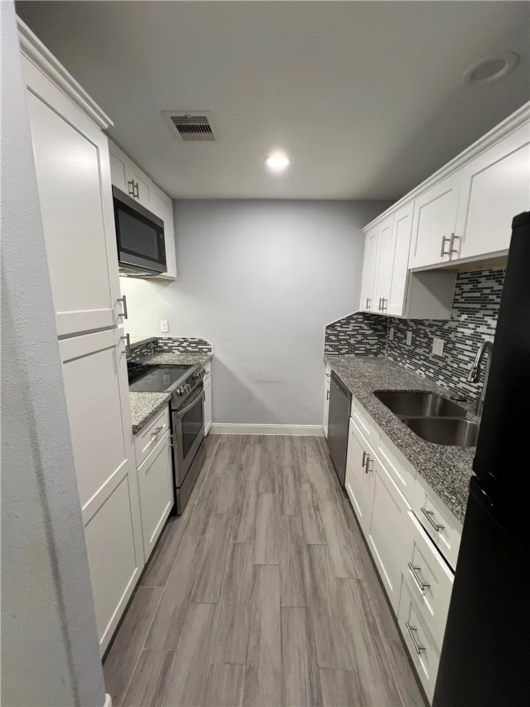 6501 Osprey Drive #A+B Houston, TX 77048