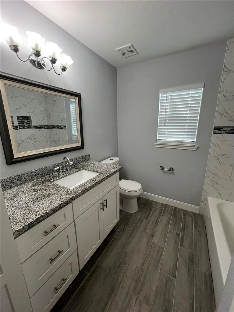 6501 Osprey Drive #A+B Houston, TX 77048