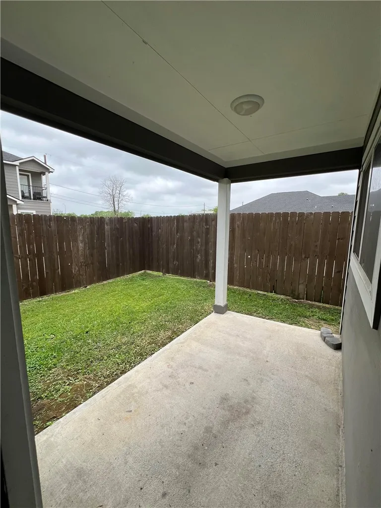 6501 Osprey Drive #A+B Houston, TX 77048
