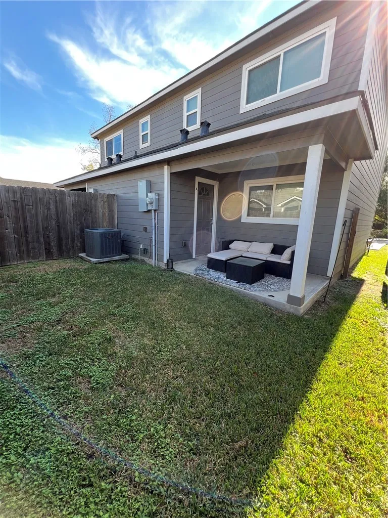 6501 Osprey Drive #A+B Houston, TX 77048