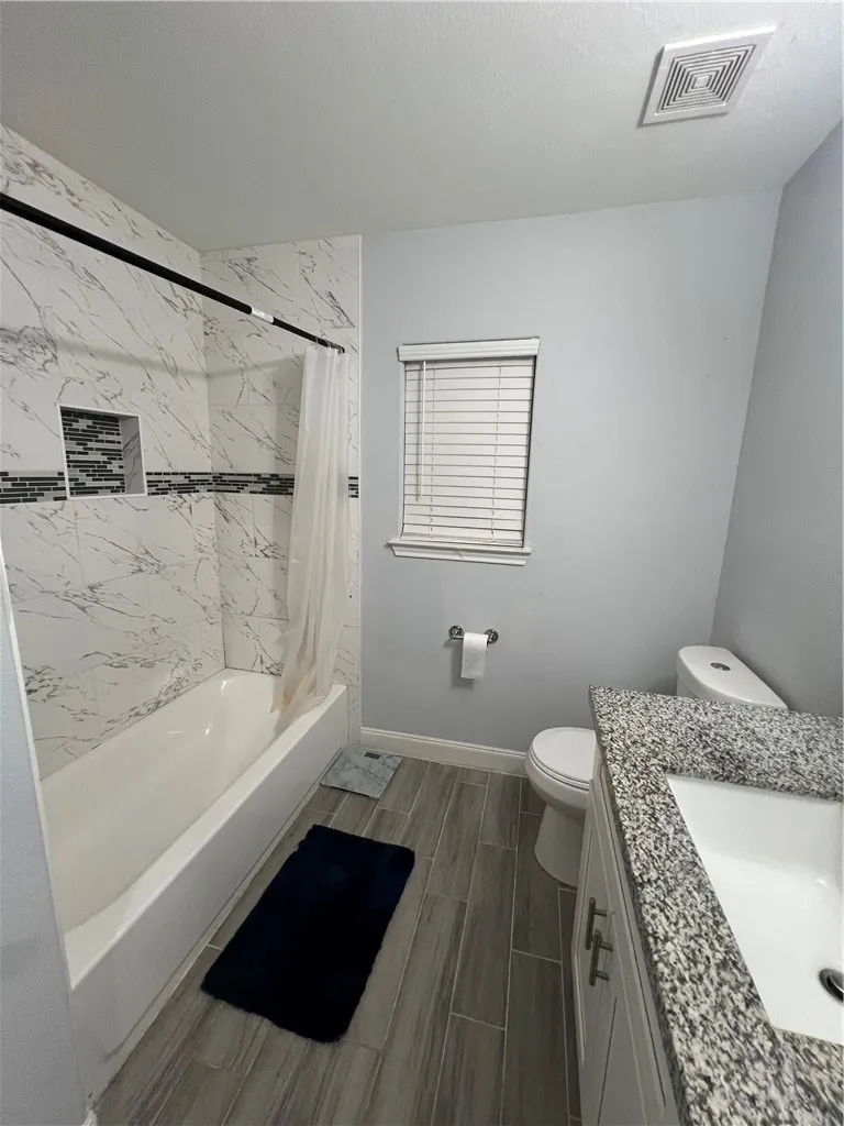 6501 Osprey Drive #A+B Houston, TX 77048
