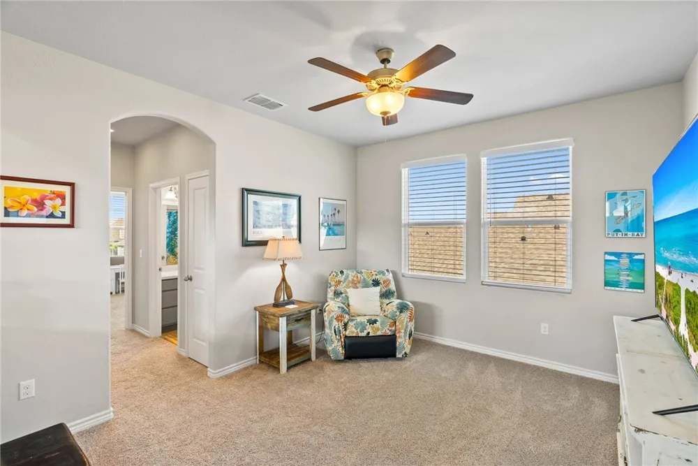 109 Shadow Moss Lane Rockport, TX 78382