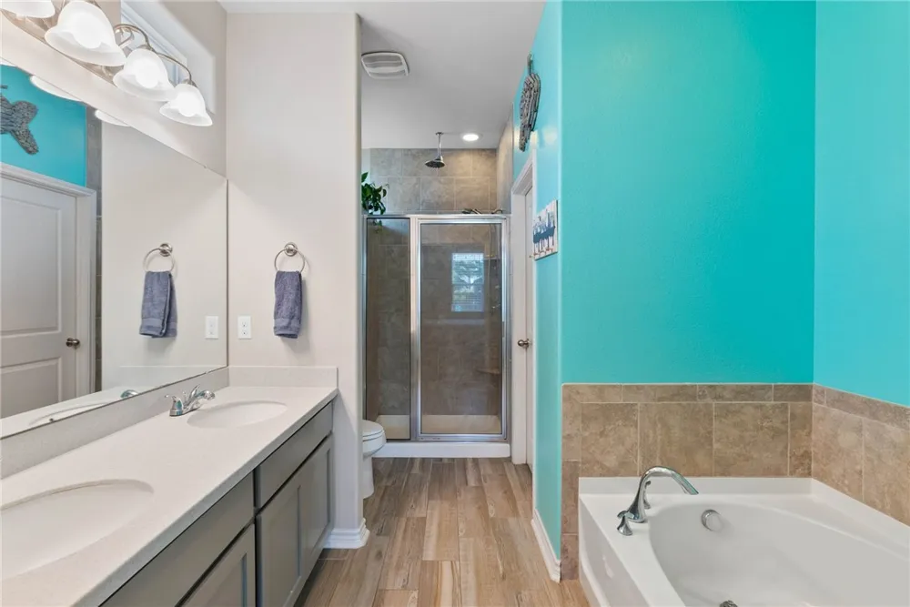 109 Shadow Moss Lane Rockport, TX 78382