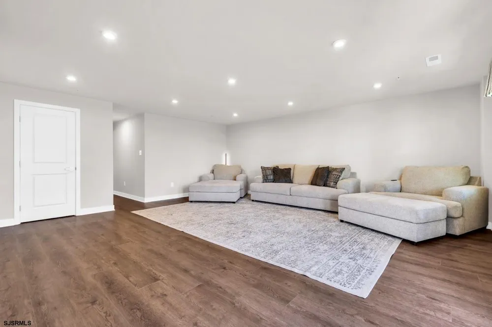 2605 Christina Ln Somers Point, NJ 08244