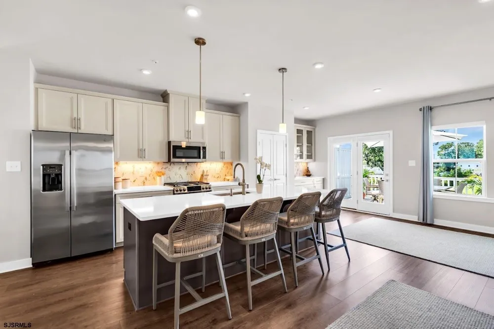 2605 Christina Ln Somers Point, NJ 08244