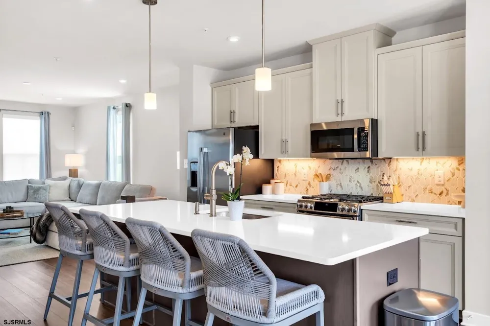 2605 Christina Ln Somers Point, NJ 08244