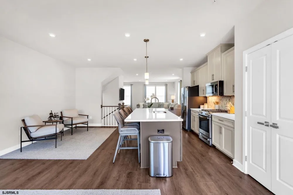 2605 Christina Ln Somers Point, NJ 08244