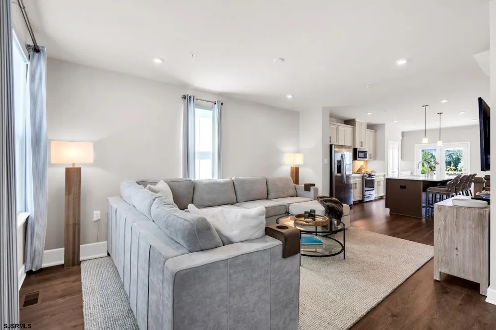 2605 Christina Ln Somers Point, NJ 08244