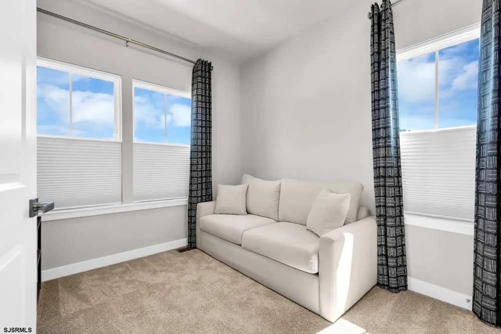 2605 Christina Ln Somers Point, NJ 08244