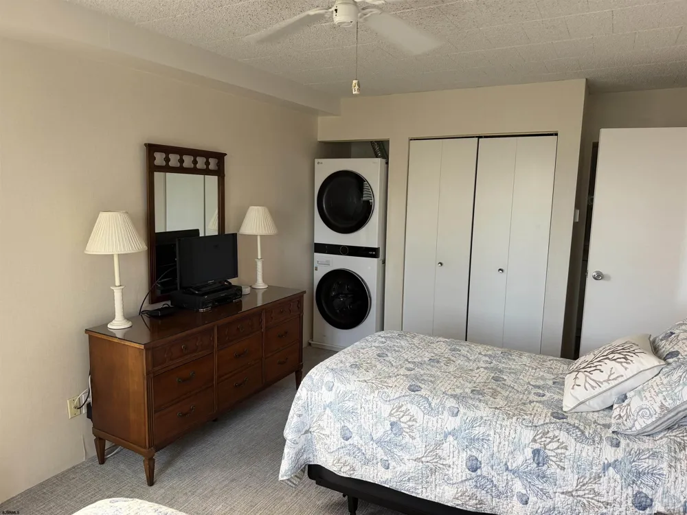 66 E 20th St. Unit 203 Avalon, NJ 08202