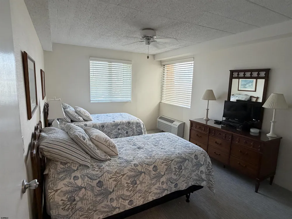 66 E 20th St. Unit 203 Avalon, NJ 08202