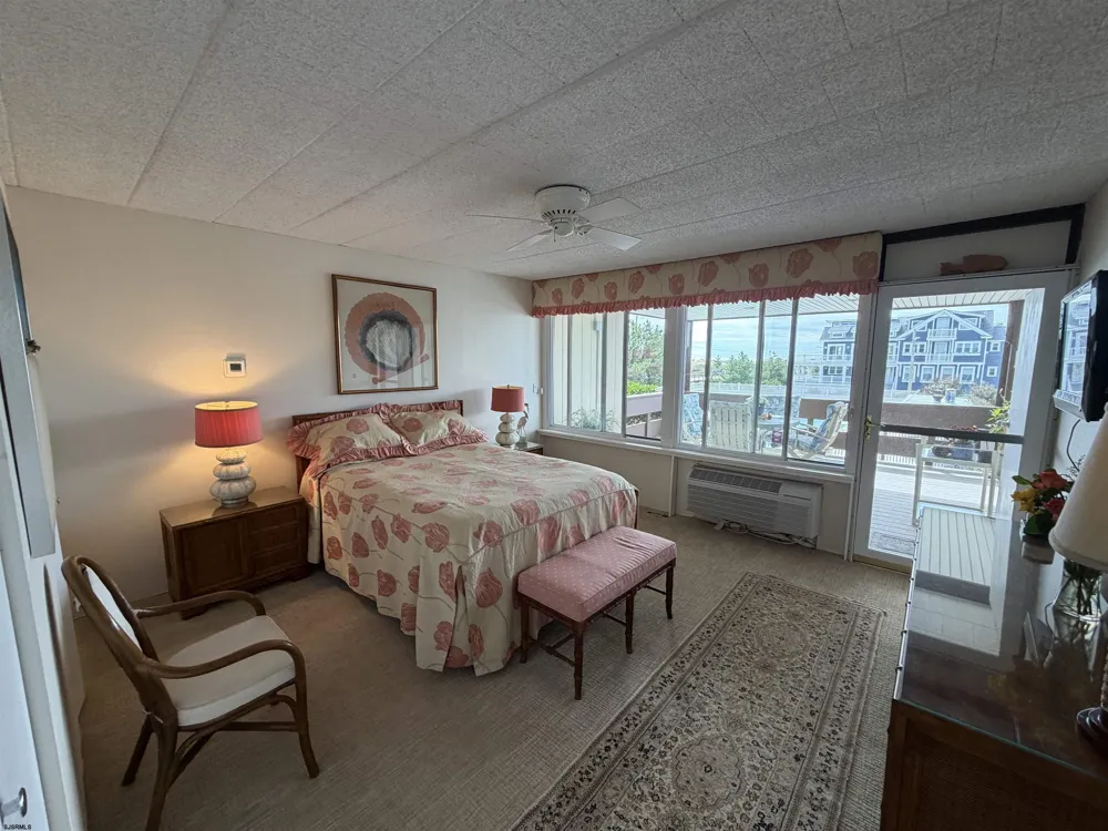 66 E 20th St. Unit 203 Avalon, NJ 08202