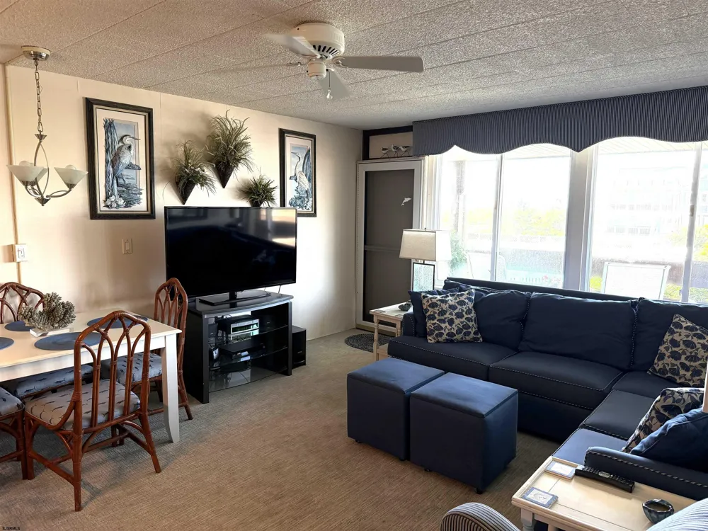 66 E 20th St. Unit 203 Avalon, NJ 08202