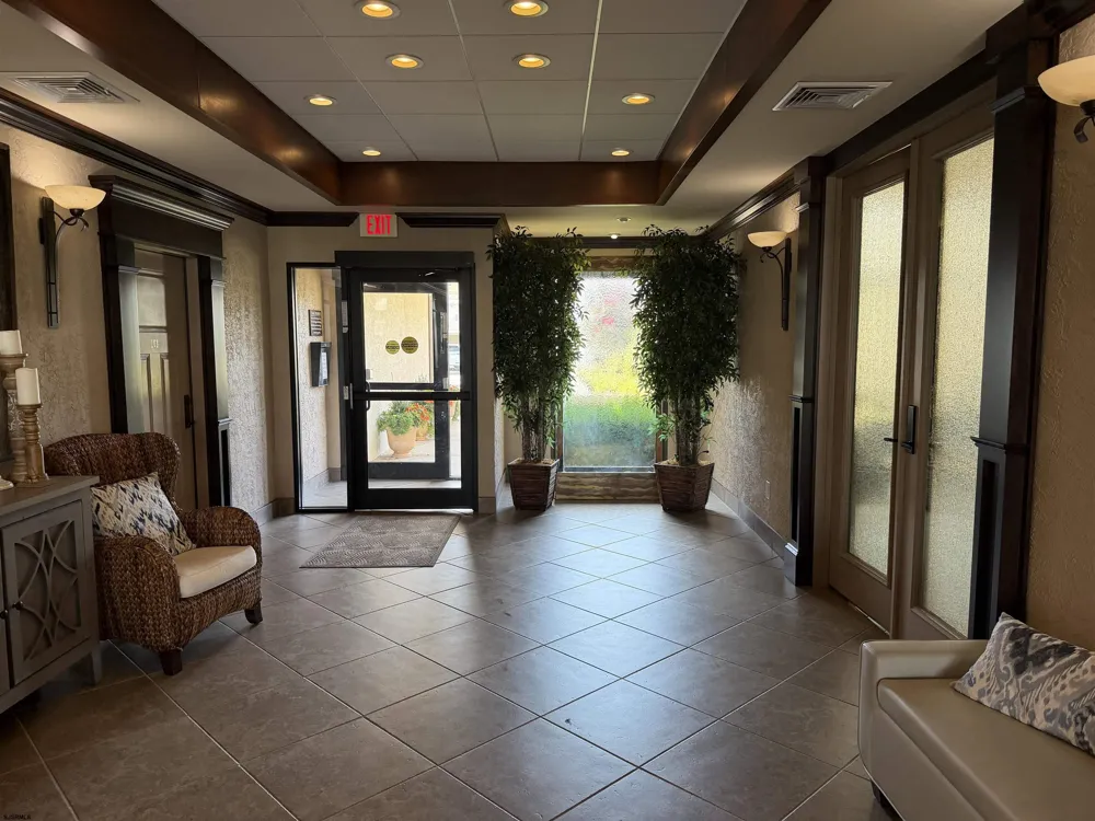 66 E 20th St. Unit 203 Avalon, NJ 08202