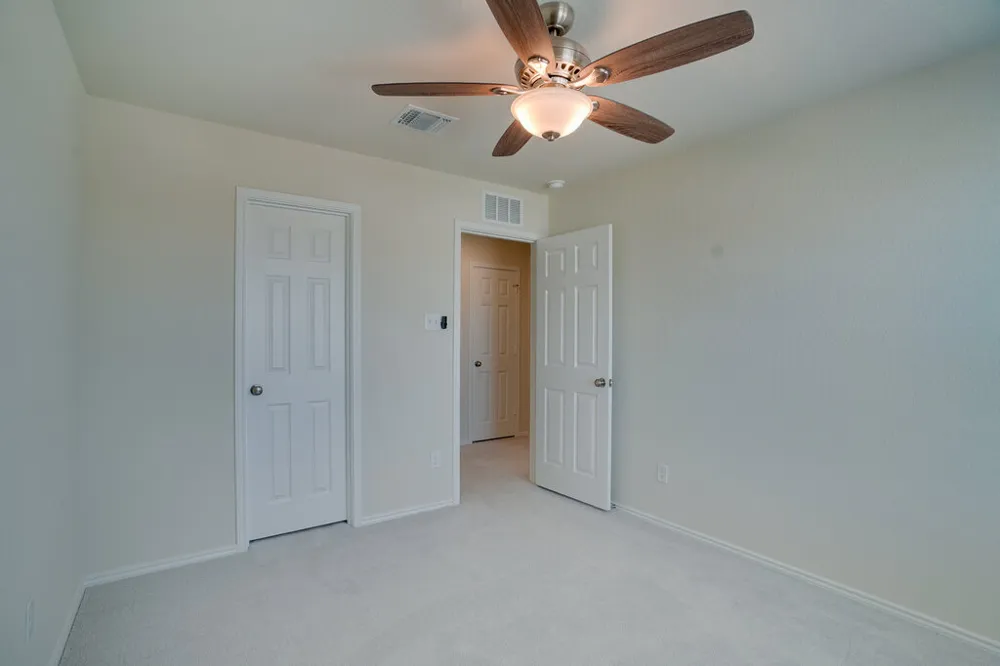 1109 Paradise Canyon Cove Jarrell, TX 76537