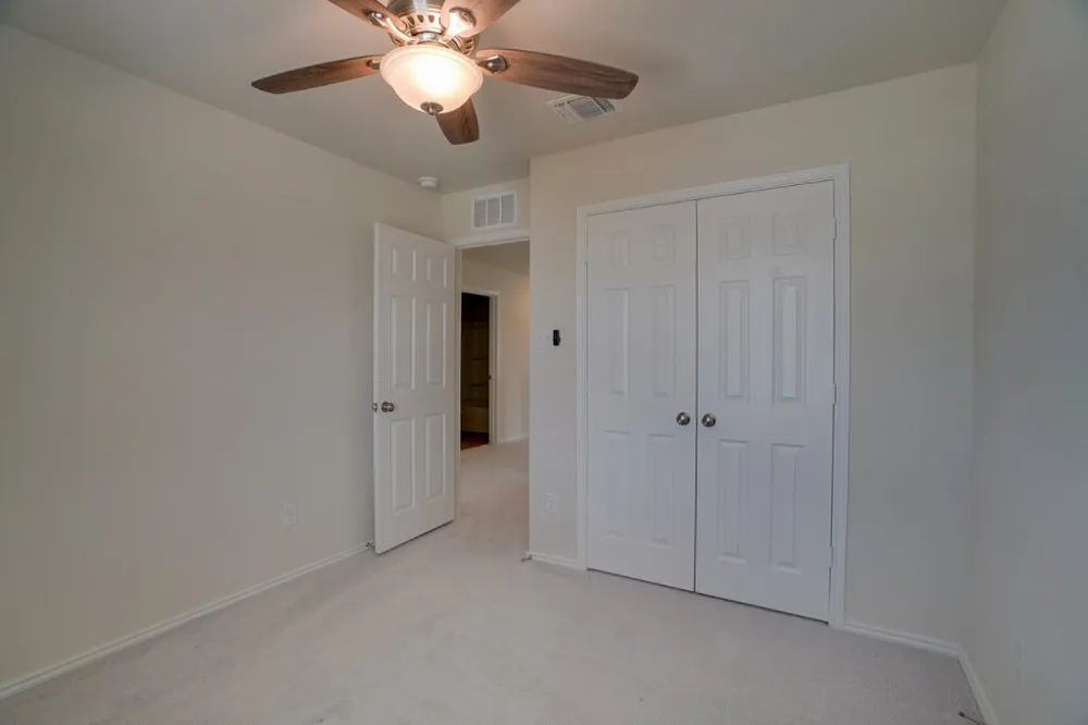 1109 Paradise Canyon Cove Jarrell, TX 76537