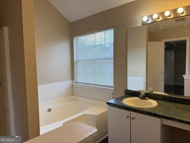 878 Asbury TRL Lithonia, GA 30058