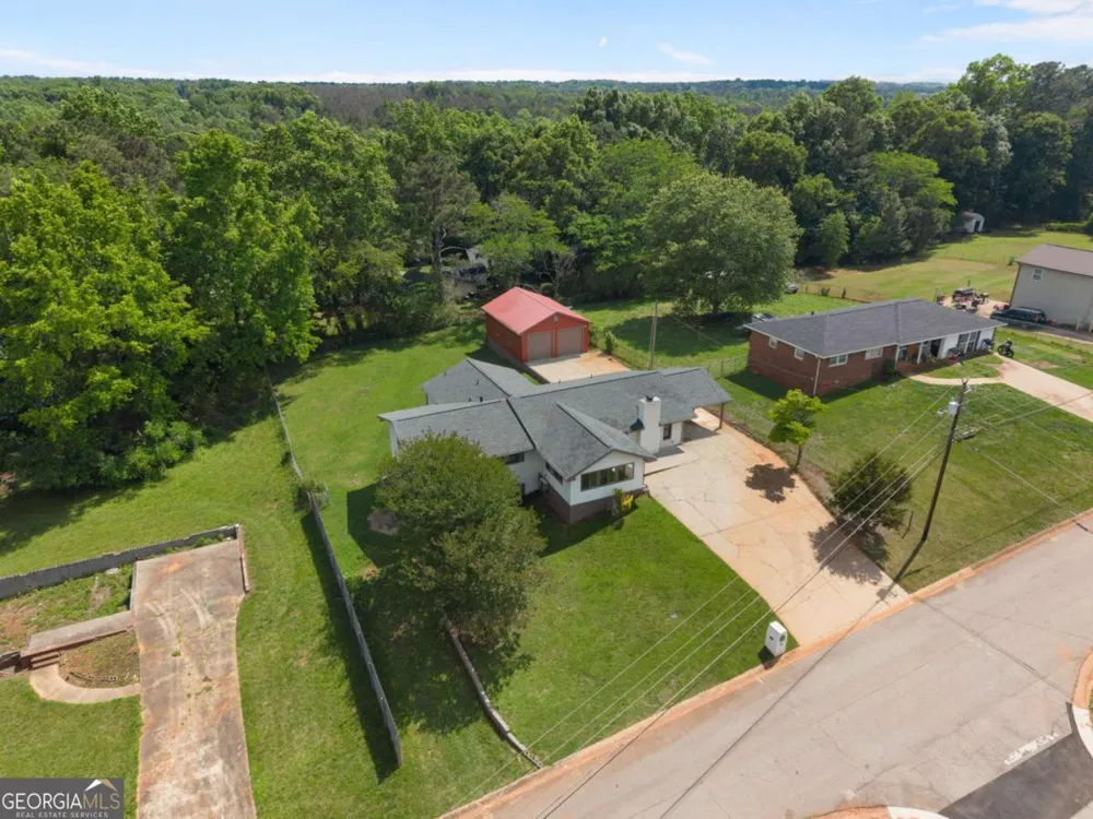 6684 Birch RD Winston, GA 30187