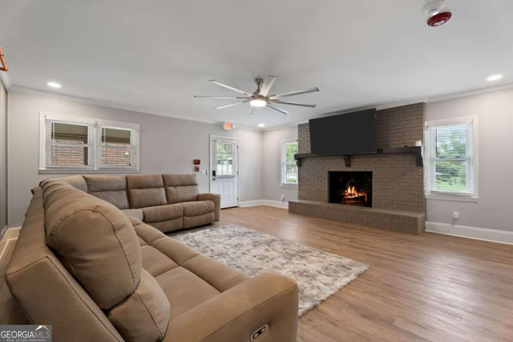 6684 Birch RD Winston, GA 30187