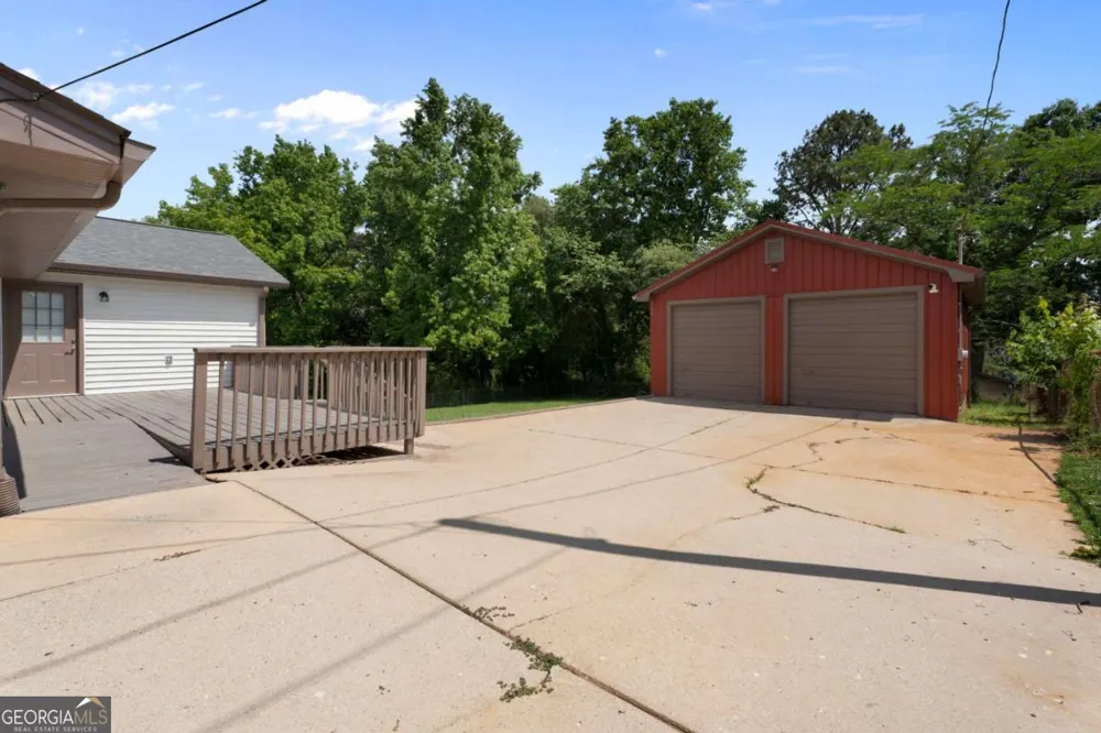 6684 Birch RD Winston, GA 30187