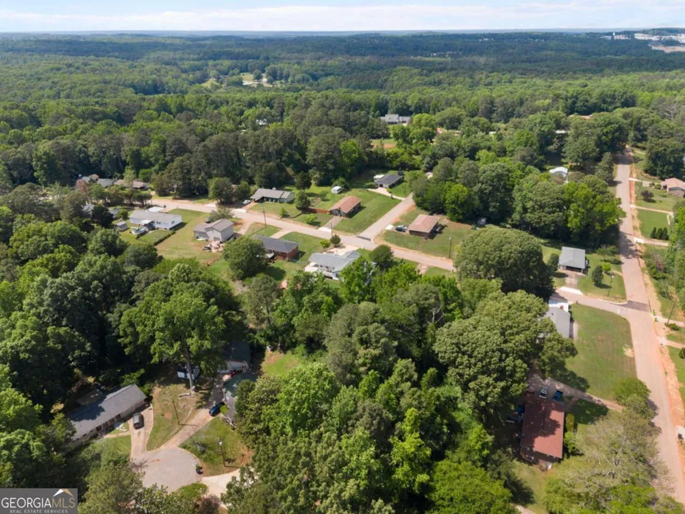 6684 Birch RD Winston, GA 30187