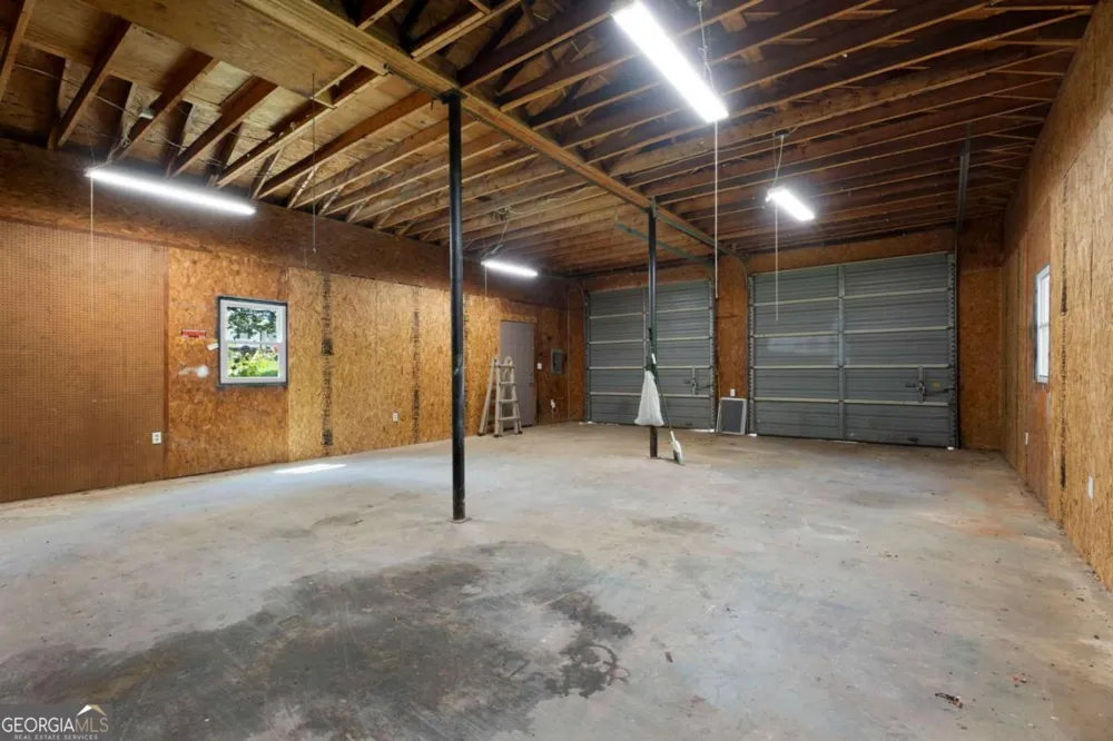 6684 Birch RD Winston, GA 30187