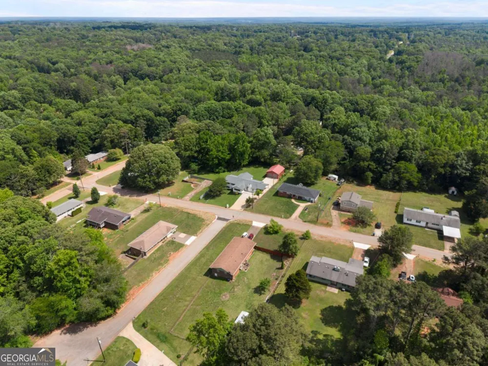 6684 Birch RD Winston, GA 30187
