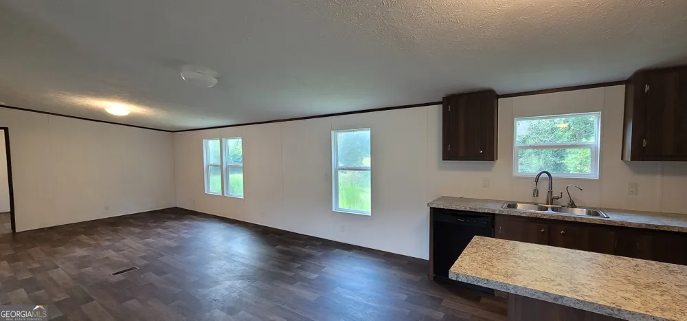 136 Bud Freeman RD Royston, GA 30662