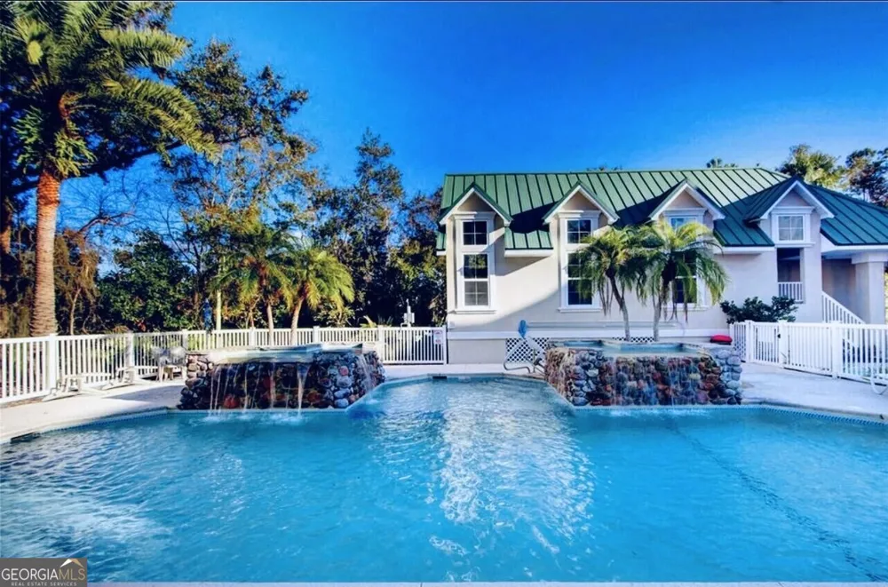 136 Shady Brook CIR St. Simons Island, GA 31522