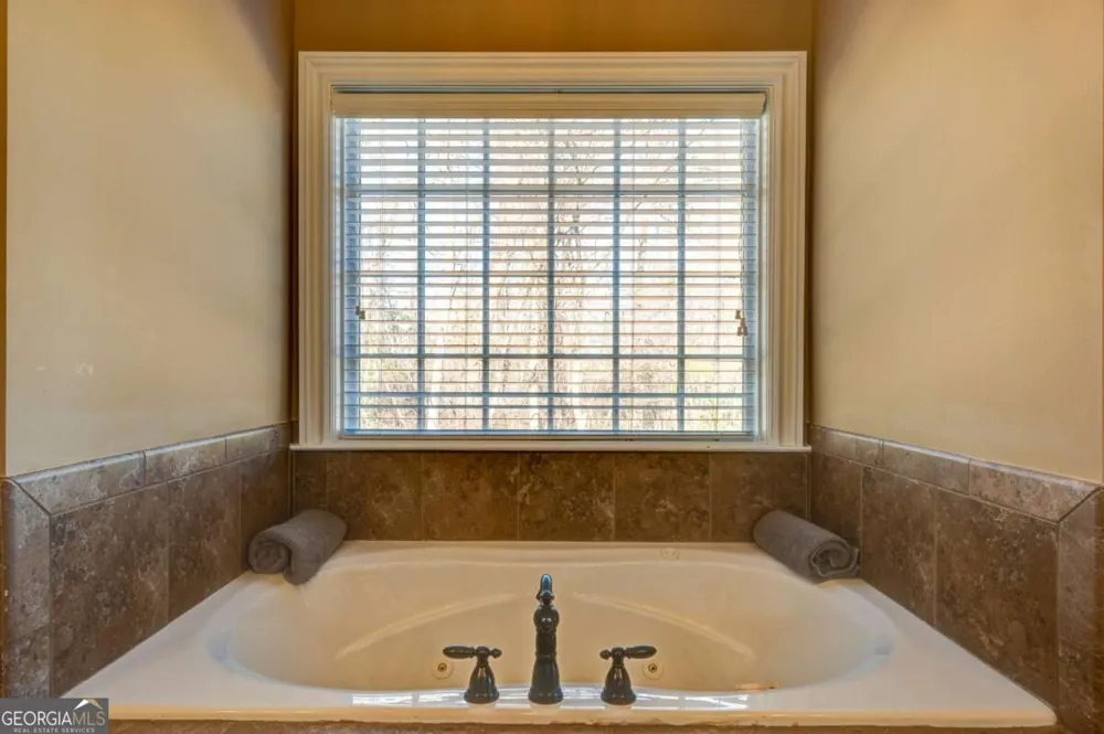 1049 Highland Villag Mableton, GA 30126