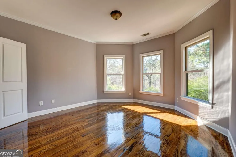 1049 Highland Villag Mableton, GA 30126