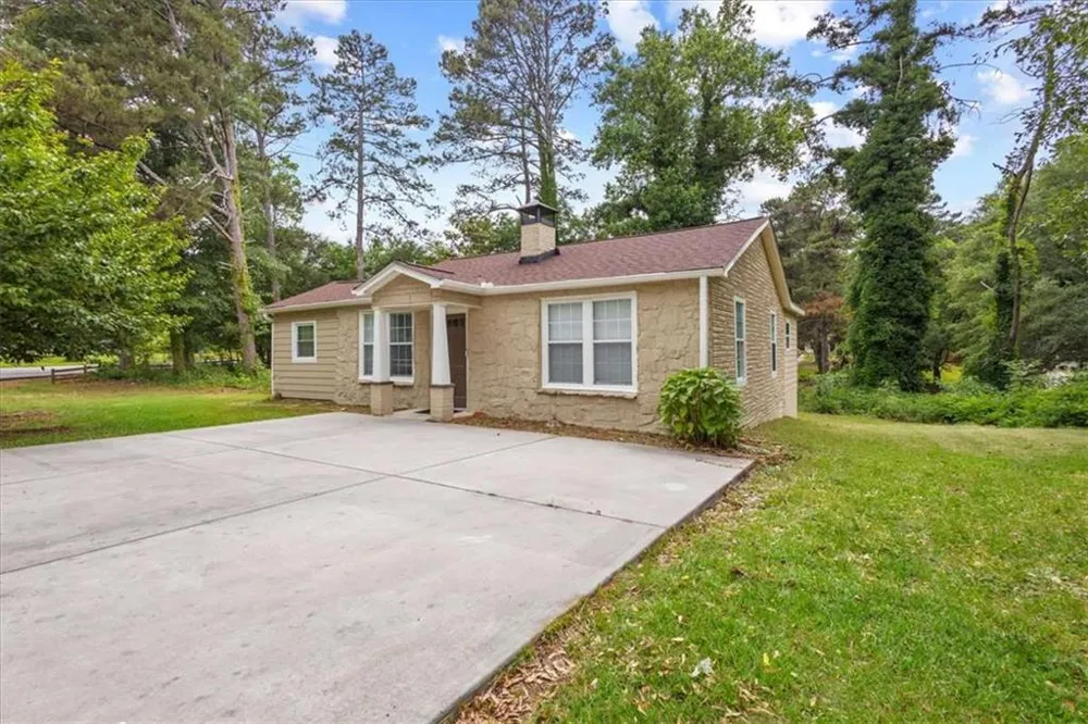 4348 Midway Road Douglasville, GA 30134