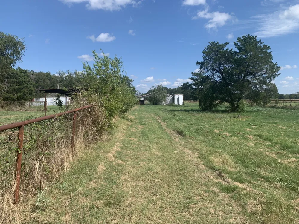 2165 County Road 3304 Greenville, TX 75402
