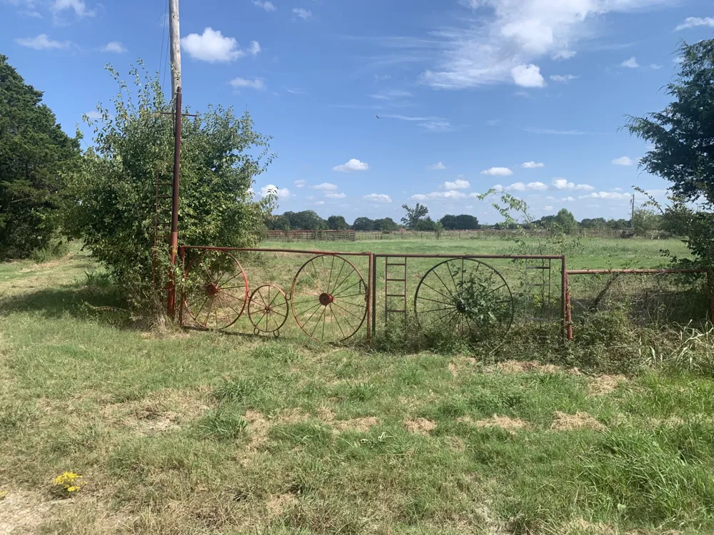 2165 County Road 3304 Greenville, TX 75402