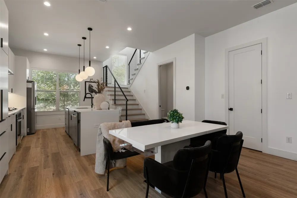 2513 Winnetka Avenue Dallas, TX 75212