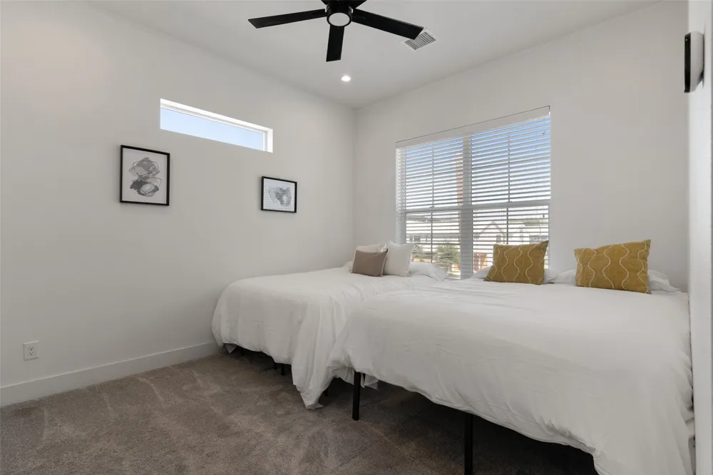 2513 Winnetka Avenue Dallas, TX 75212