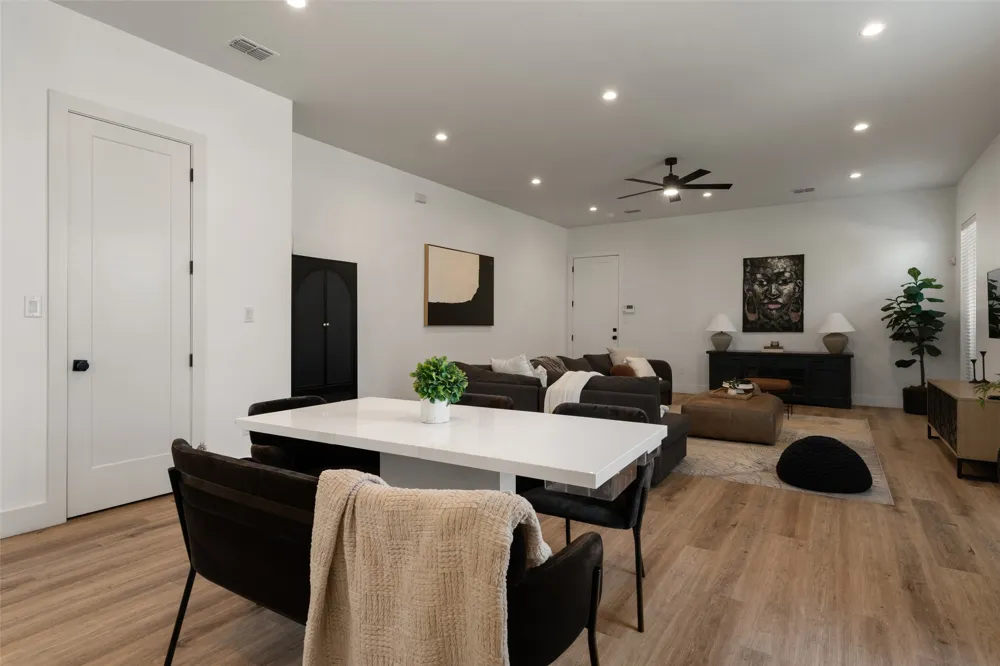 2513 Winnetka Avenue Dallas, TX 75212