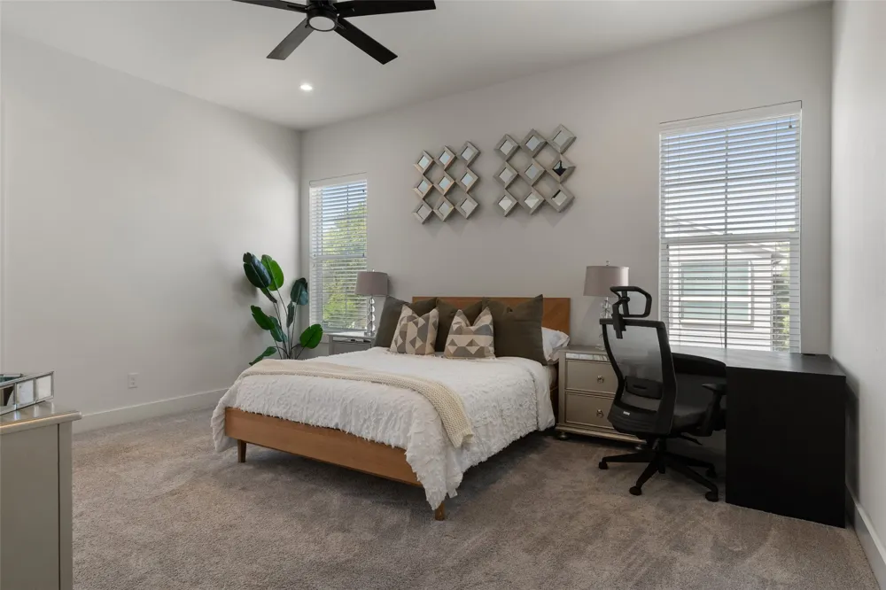 2513 Winnetka Avenue Dallas, TX 75212