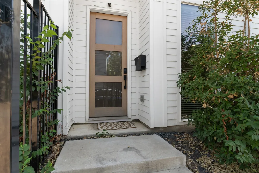 2513 Winnetka Avenue Dallas, TX 75212