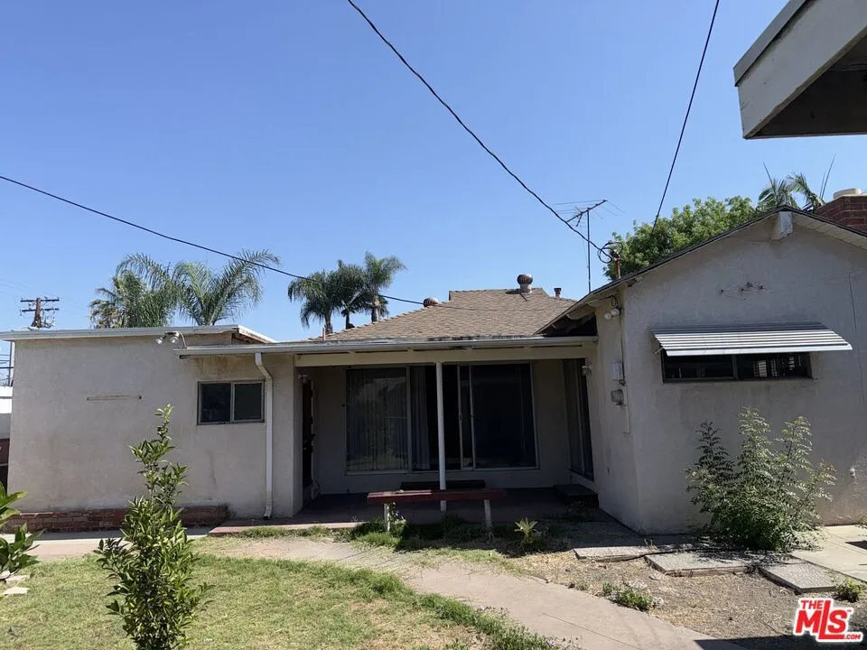 11308 Maxine Street Santa Fe Springs, CA 90670