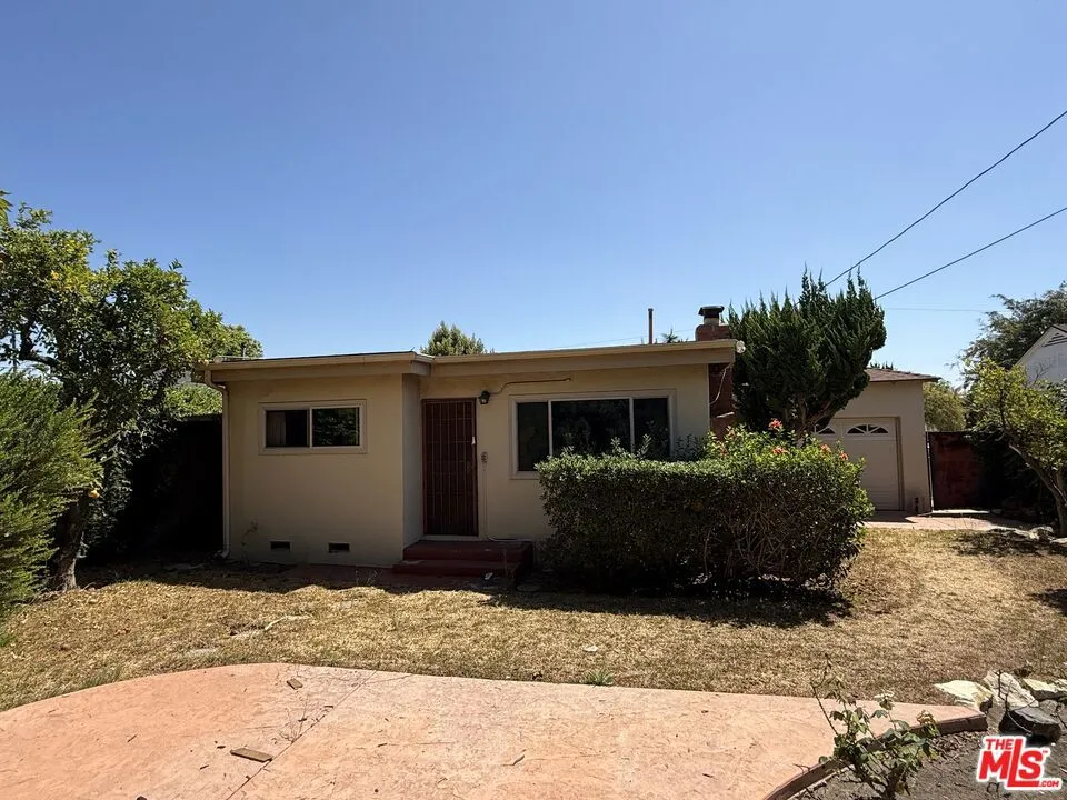 2811 Martha Avenue Torrance, CA 90501