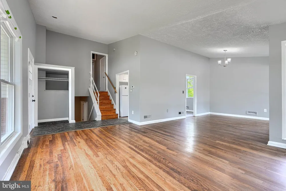 6901 CHIPPEWA DRIVE Baltimore, MD 21209