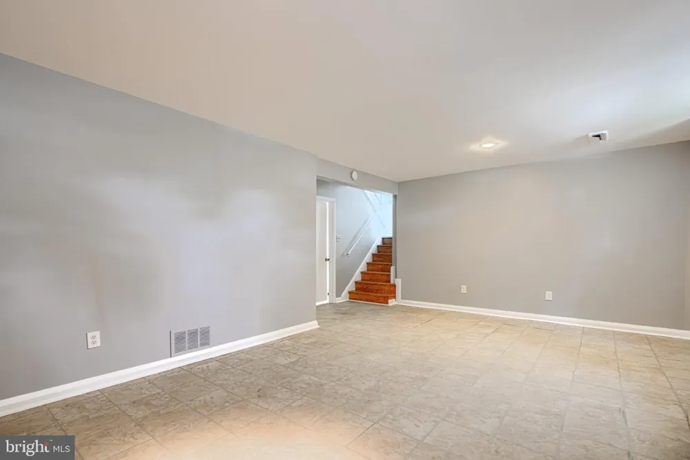 6901 CHIPPEWA DRIVE Baltimore, MD 21209