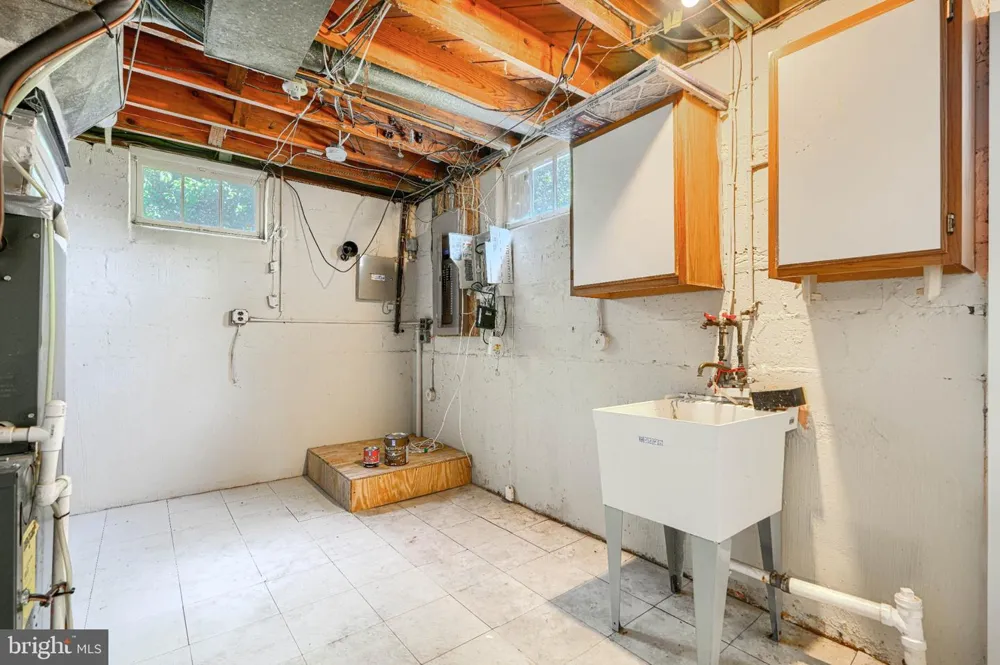 6901 CHIPPEWA DRIVE Baltimore, MD 21209