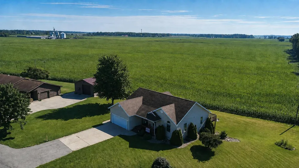 707 Tulip Drive Three Oaks, MI 49128