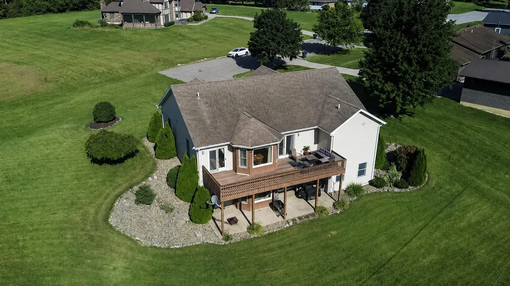 707 Tulip Drive Three Oaks, MI 49128