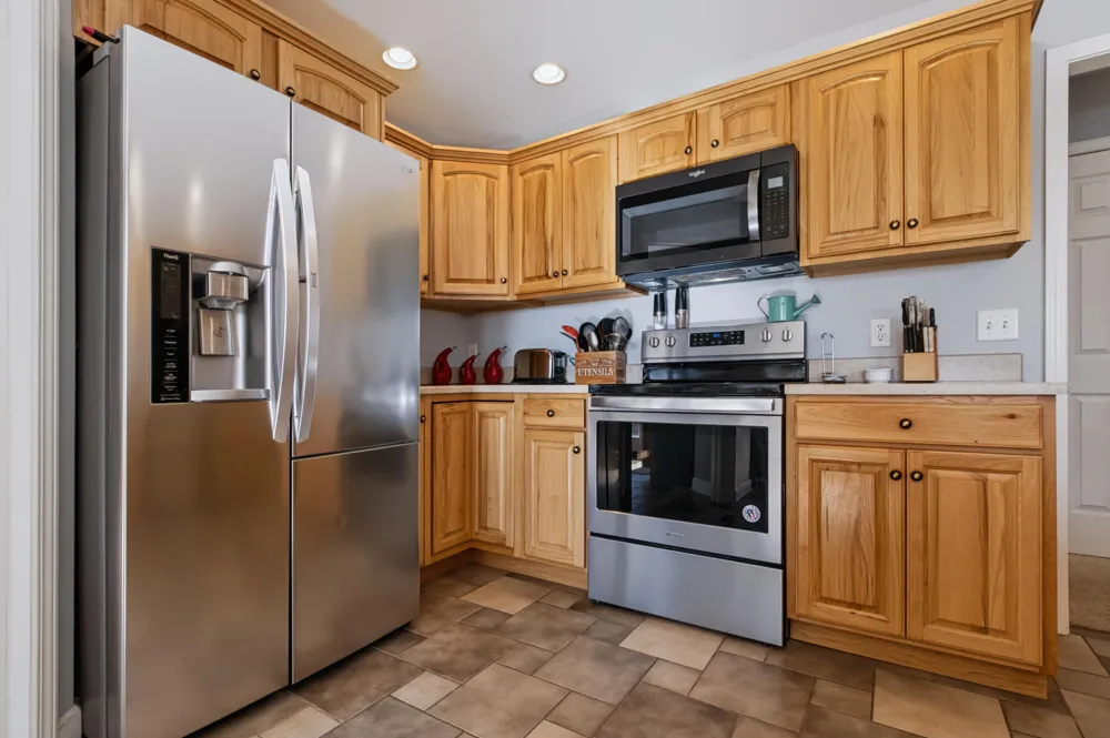 707 Tulip Drive Three Oaks, MI 49128