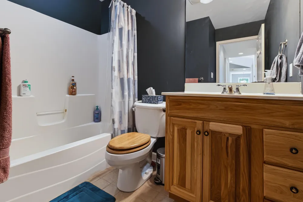 707 Tulip Drive Three Oaks, MI 49128